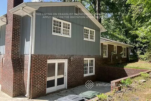631 Shannon Green Cir SW — Photo 18