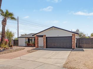 3141 E CHARLESTON Avenue, Phoenix, AZ 85032