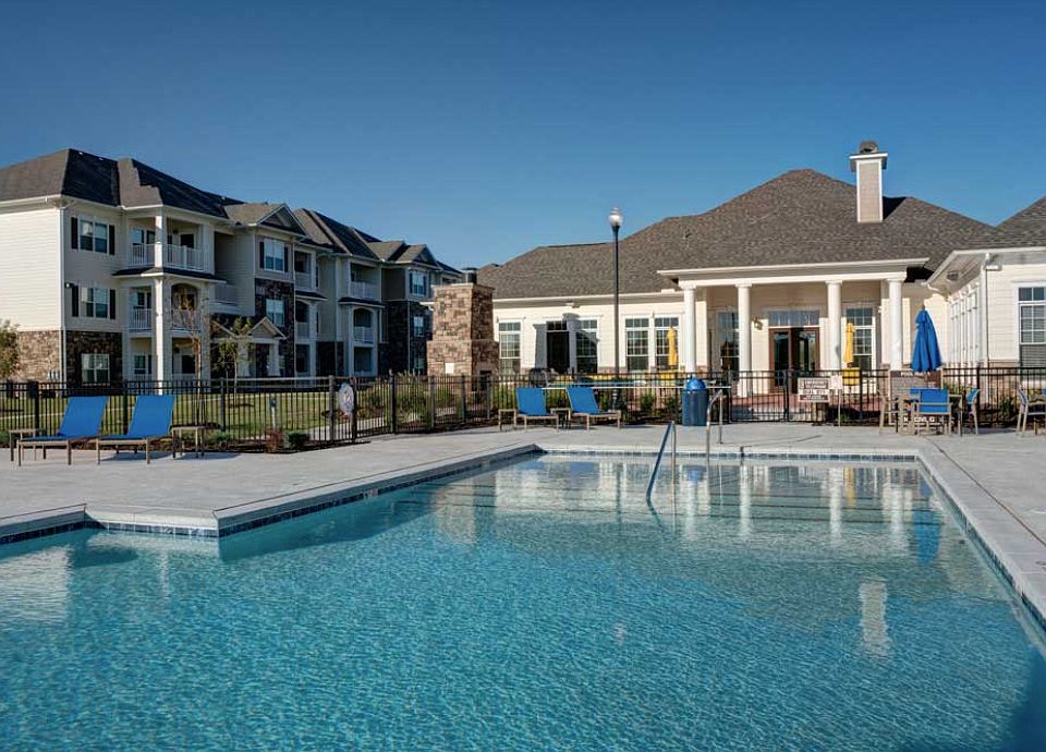 Resort-styled swimming pool