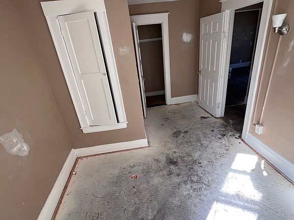 3rd image of 187-189 Burrows St