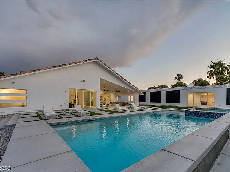 3630 Tobias Ln — Photo 17