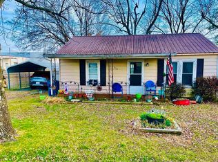 312 Drivers Ln, Mayfield, KY 42066
