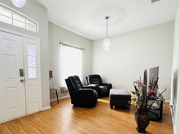 5th image of 2874 PEBBLEWOOD Lane