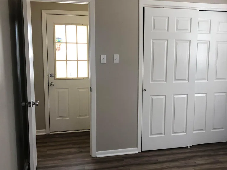 7608 Southfield Dr — Photo 6