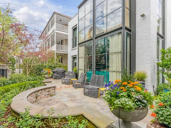 107 King St, Charleston, SC 29401