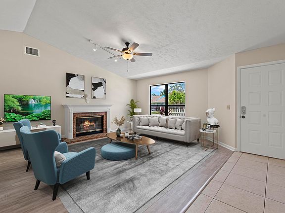 3rd image of 2441 SE Avalon Road