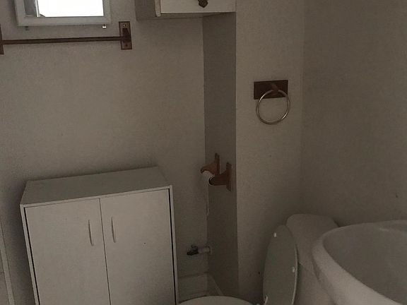 2nd image of 1114 18th St APT 4