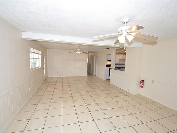 3rd image of 4811 Ron Cir