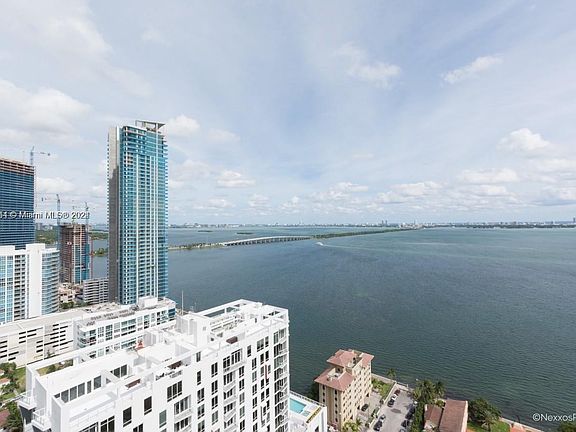 4th image of 600 NE 27th St APT 3104