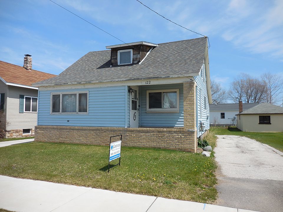 1st image of 122 N 1st St