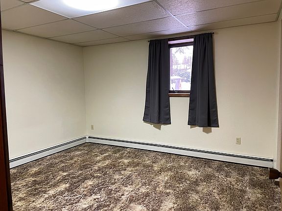5th image of 404 Kit Blvd #1
