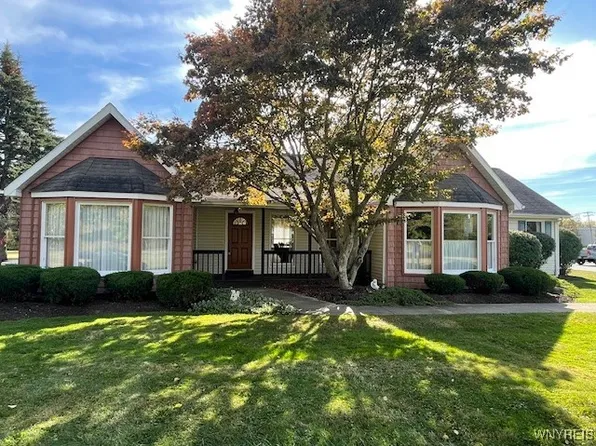 3781 Tonawanda Creek Rd, East Amherst, NY 14051