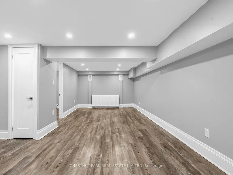 1 Kingswood Rd #R — Photo 5
