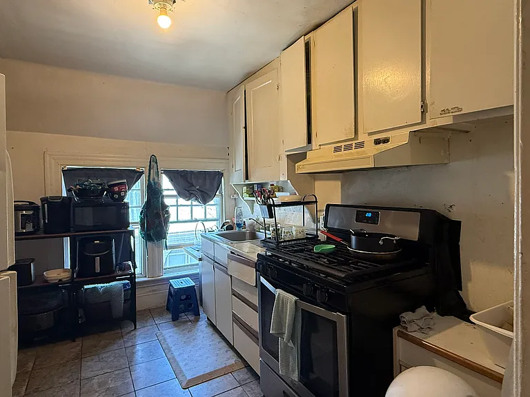 145 Naples Rd #3 — Photo 5
