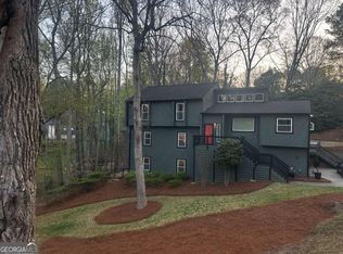 125 Brier Ct, Roswell, GA 30076