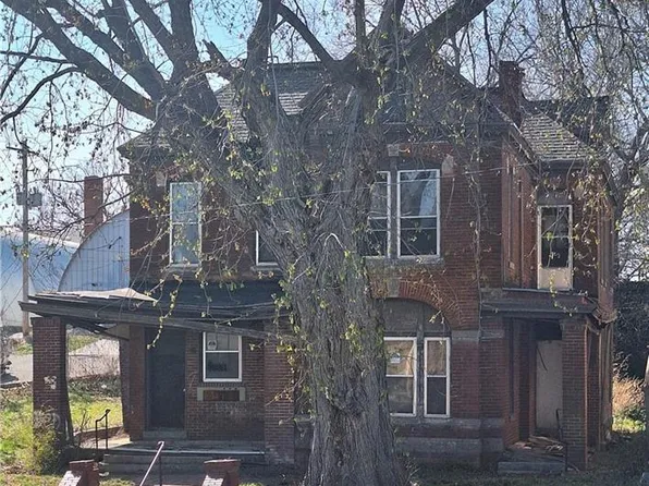 730 S 14th St, Saint Joseph, MO 64501