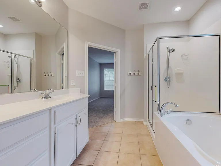 4134 Petersburg Dr — Photo 16