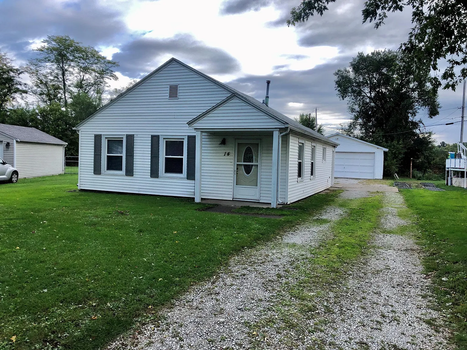 14 Park Dr photo 1