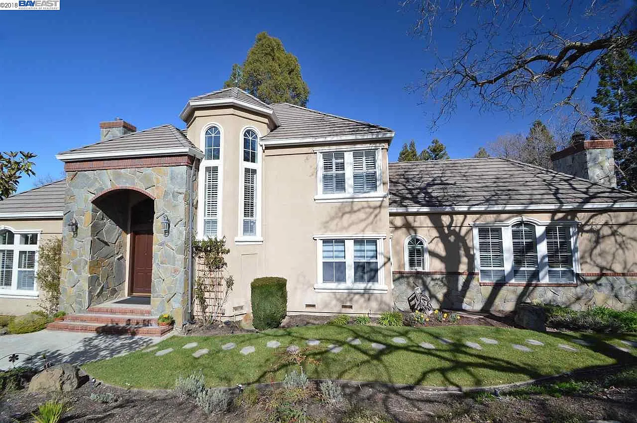 3881 Foothill Rd photo 1