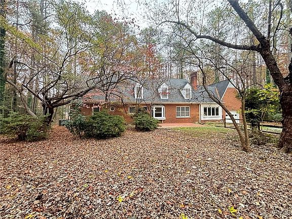 3rd image of 8059 Glenbrook Dr