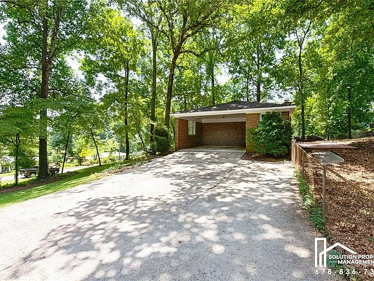3979 Potomac Dr NW — Photo 32