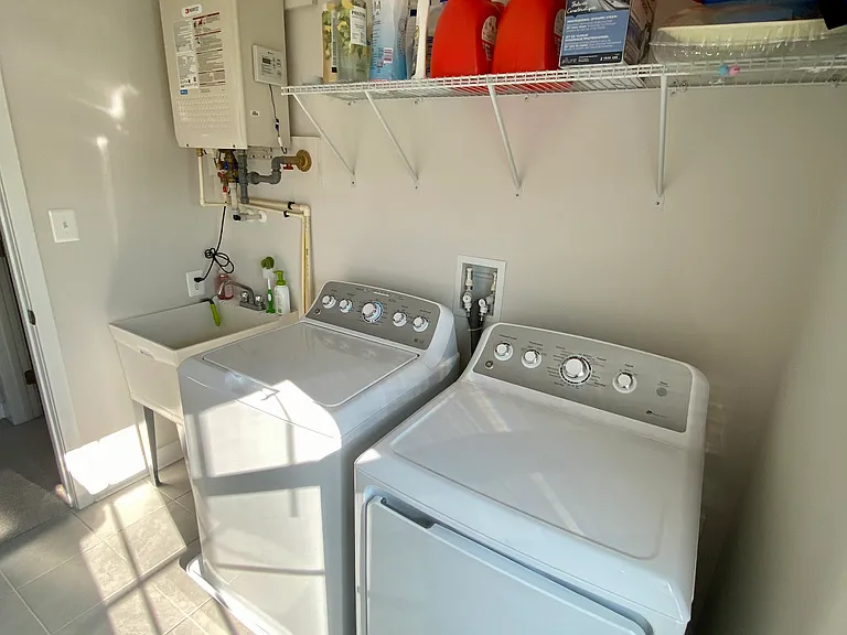 615 Judy Way — Photo 10