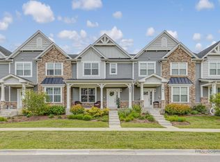 357 Hoffmann Dr, Buffalo Grove, IL 60089