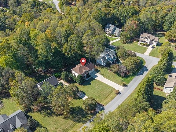 3rd image of 7611 Kristen Dr