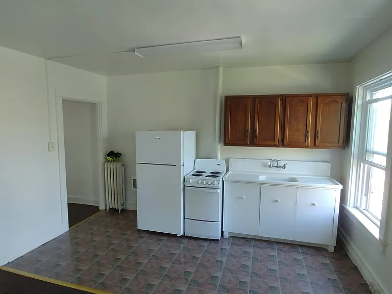 34 E Walnut St #C — Photo 31