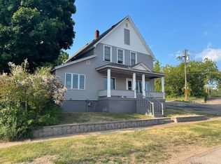 402 Bluff St, Negaunee, MI 49866