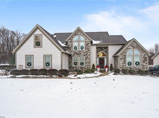 3277 Linden Pl, Canfield, OH