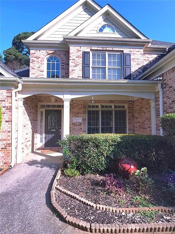 4 bed, 3.5 bath, 3057 sqft, $2,800 — Photo 2