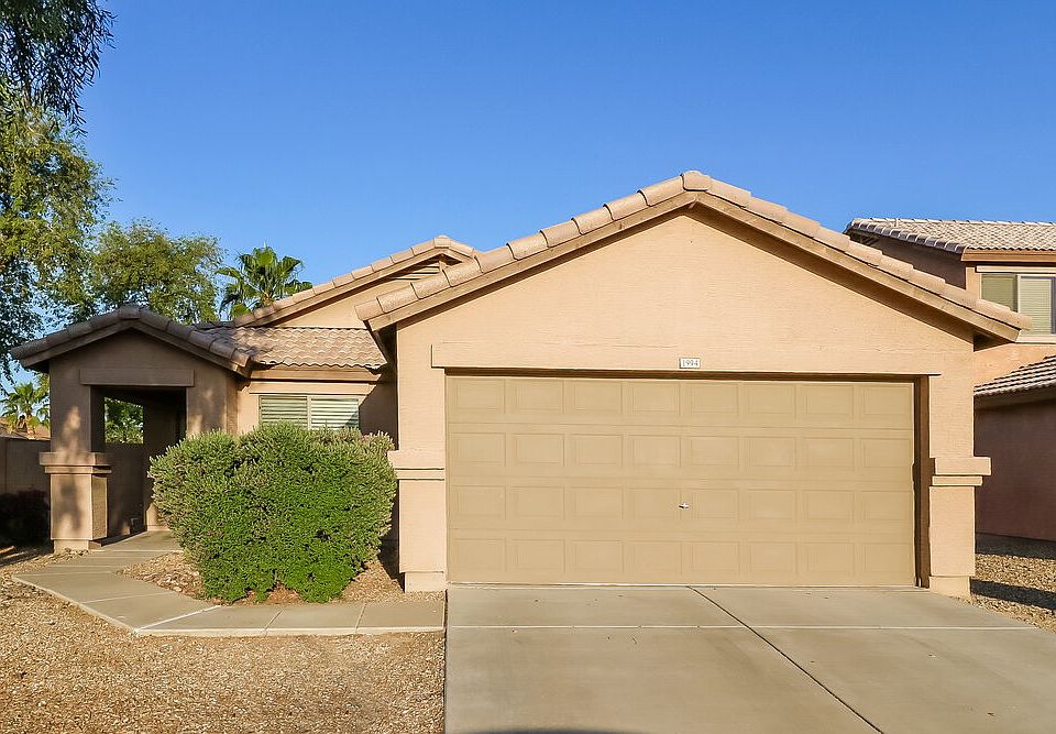 1st image of 1994 S 172nd Ln