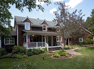 12020 Creekridge Ln, Chaska, MN 55318