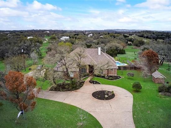 104 Saddletree Ln Dripping Springs Tx 78620 Mls 7004172 Zillow