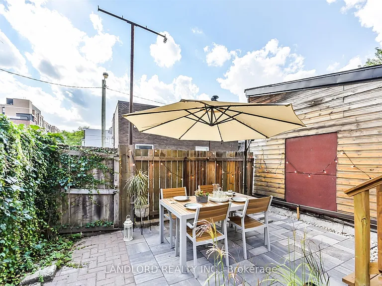 90 Tecumseth St #UPPER — Photo 17