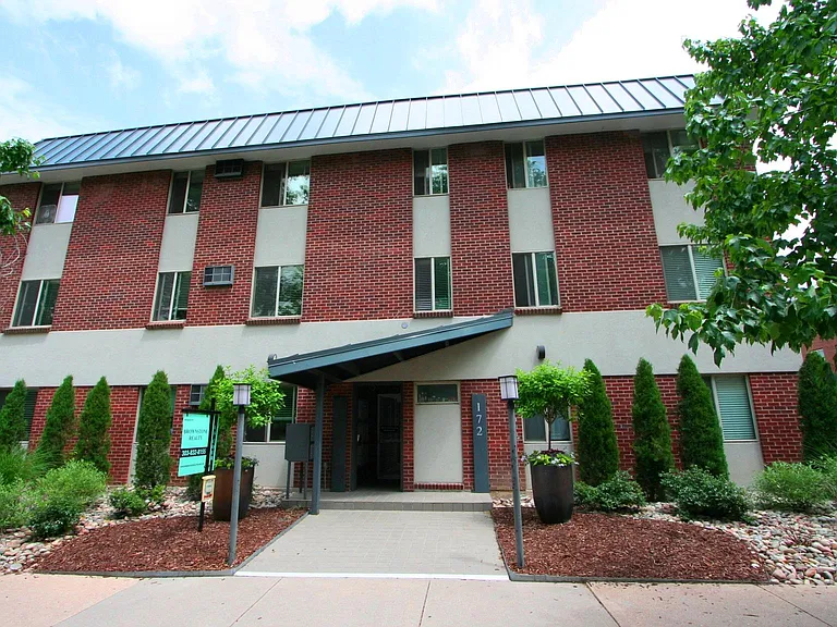172 S Clarkson St #107 — Photo 1