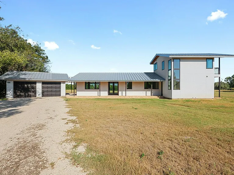 1802 Man O War Dr — Photo 30