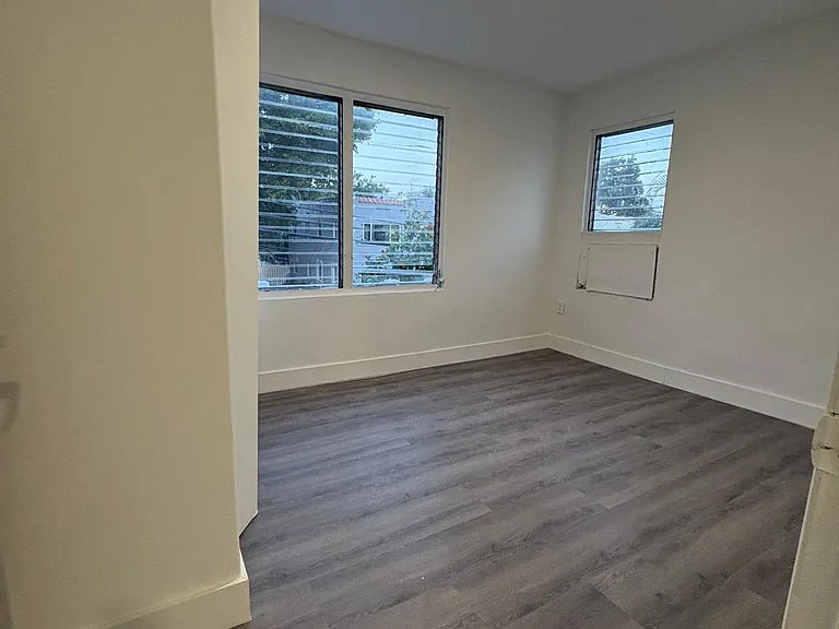 128 NW 9th Ave #2 — Photo 6