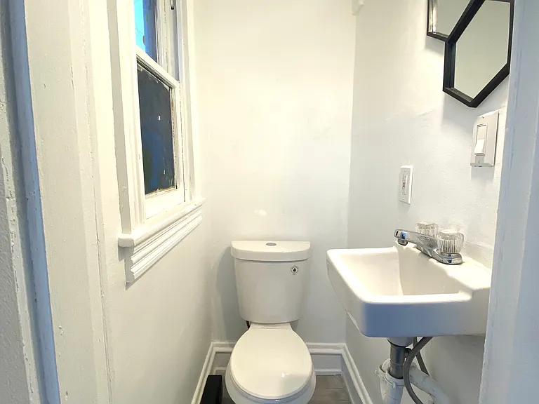 812 Chestnut St — Photo 16