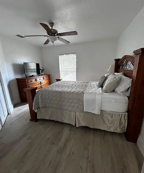 13647 Yarmouth Ct — Photo 9