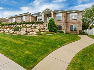 298 E North Canyon Rd, Bountiful, UT 84010