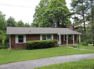 137 Amble Ln, Fletcher, NC 28732