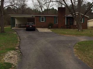 633 Tomochichi Rd, Griffin, GA 30223