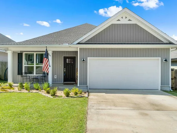 249 Camellia Dr, Cantonment, FL 32533