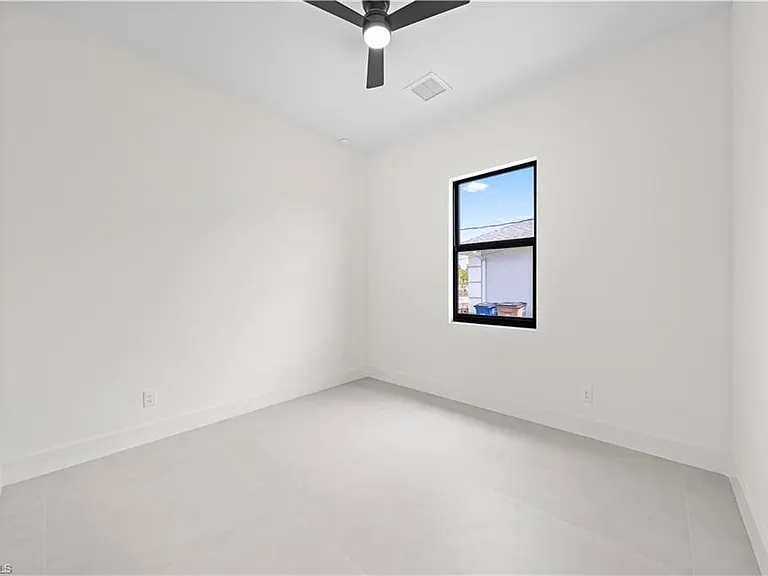 2705 Darlene Pl — Photo 9