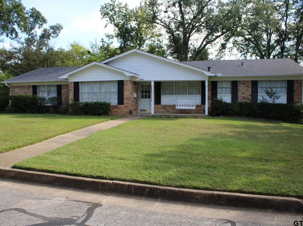 3006 W Charles St, Tyler, TX 75702