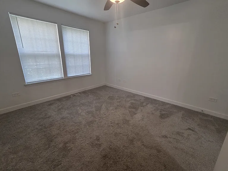 2213 Camden Ln #2213 — Photo 8