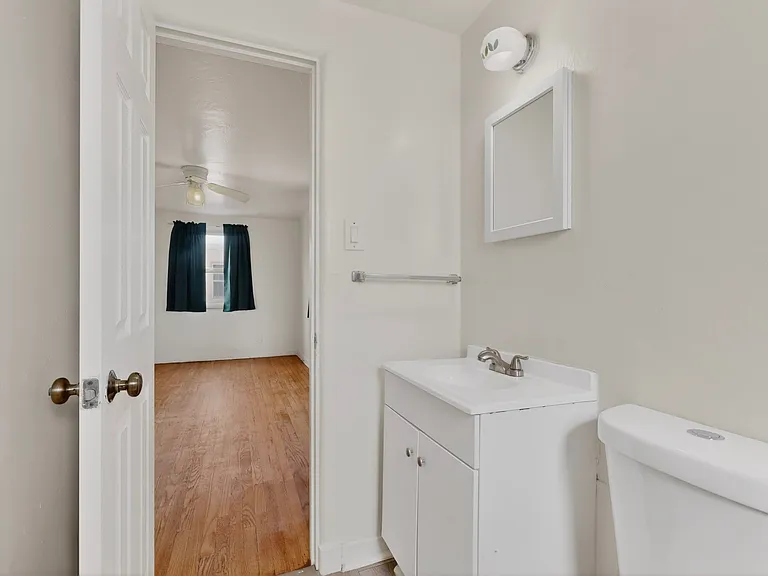 535 Washington St NE #1 — Photo 17