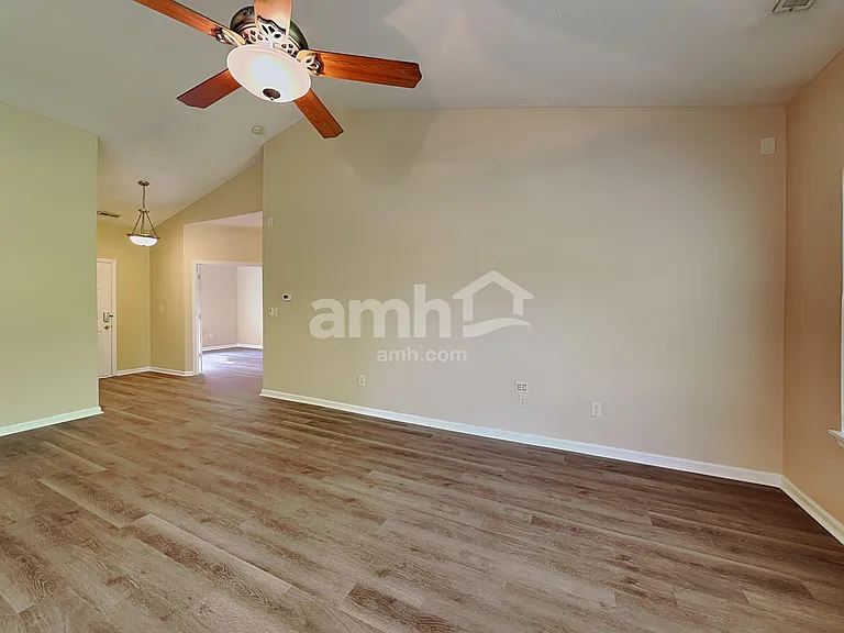 7103 Morello Ln — Photo 4